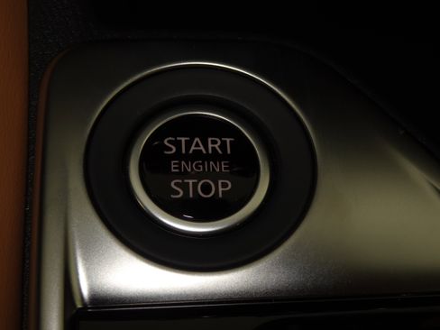 New 2025 Nissan Sentra SV w/ SV Premium Package image 30