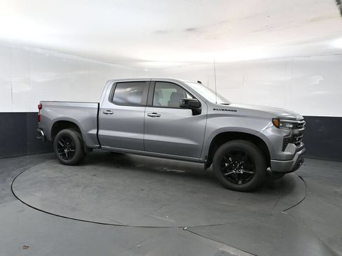 Used 2023 Chevrolet Silverado 1500 RST w/ Rally Edition AWD/4WD image 7