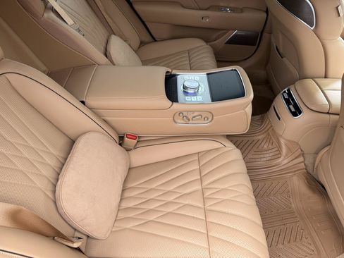 Used 2025 Genesis G90 3.5T AWD/4WD image 31