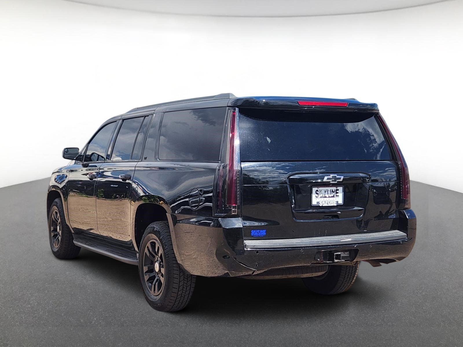 Used 2017 Chevrolet Suburban LT AWD/4WD image 4