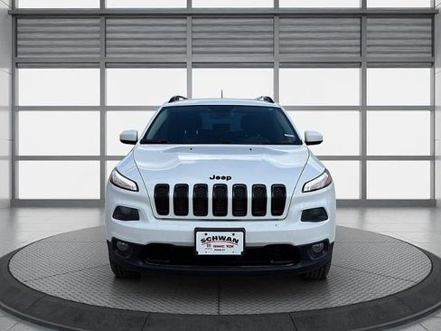 Used 2015 Jeep Cherokee Latitude w/ Cold Weather Group AWD/4WD image 9