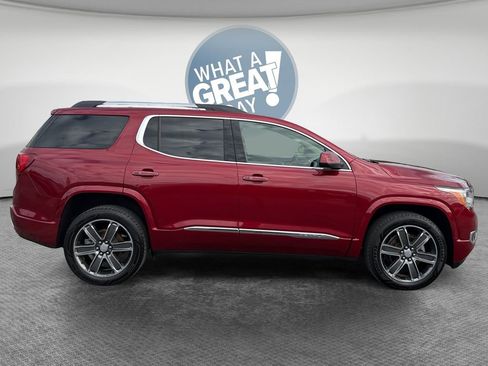 Certified 2019 GMC Acadia Denali image 2