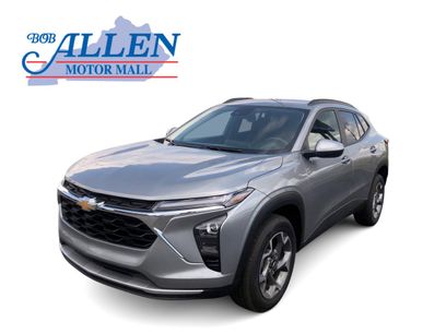 Used 2025 Chevrolet Trax LT