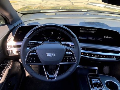 New 2026 Cadillac Lyriq Luxury image 21