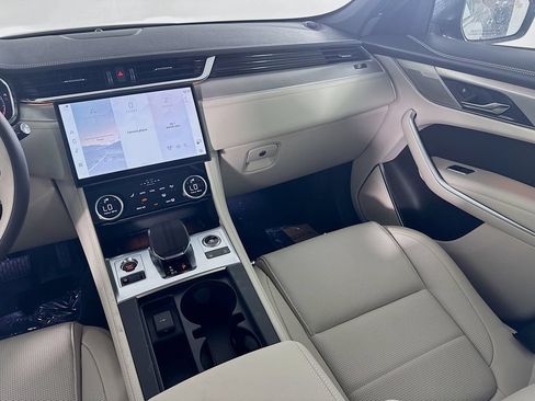 New 2026 Jaguar F-PACE R-Dynamic S AWD/4WD image 23