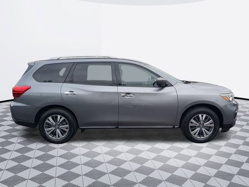 Used 2020 Nissan Pathfinder S image 7