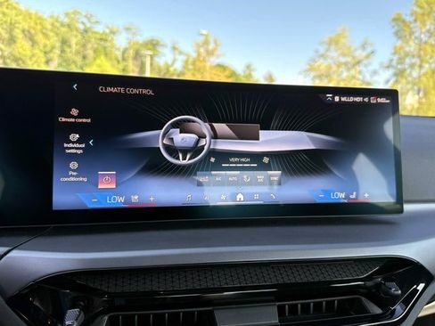 Used 2025 BMW 230i Coupe RWD image 44