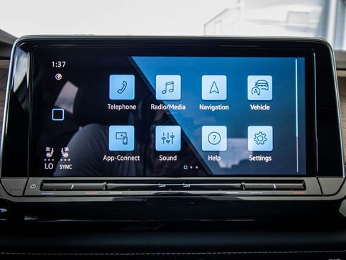 New 2026 Volkswagen Atlas SE FWD image 43