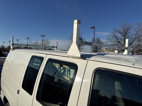 Used 2013 Ford E-250 and Econoline 250 w/ PWR Group image 10