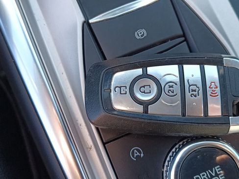 Used 2023 Ford Explorer Limited image 27