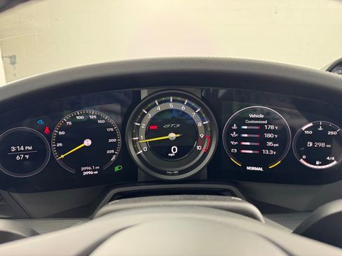 Certified 2022 Porsche 911 GT3 RWD image 19