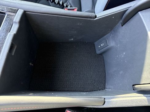 Used 2025 Volkswagen Atlas Peak Edition SE image 41