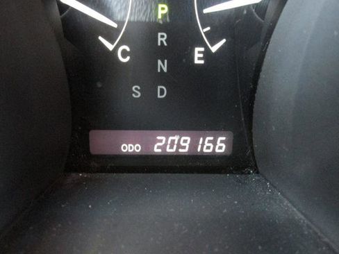 Used 2013 Toyota Highlander Limited image 6