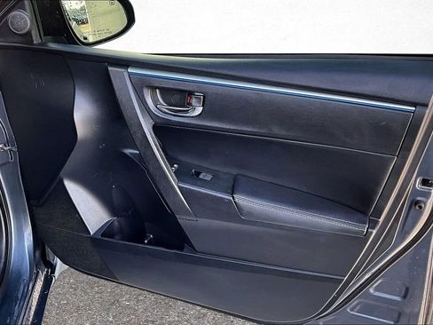 Used 2014 Toyota Corolla S FWD image 28