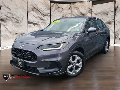 Used 2023 Honda HR-V LX image 2