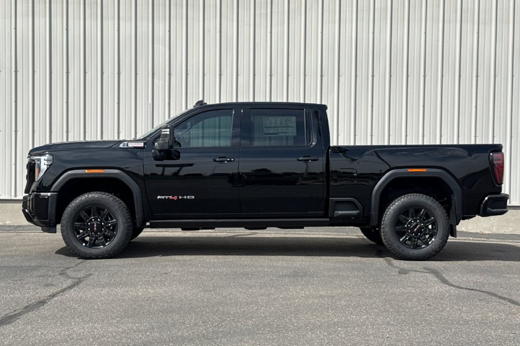 Used 2026 GMC Sierra 2500 AT4 w/ AT4 Premium Plus Package AWD/4WD image 10