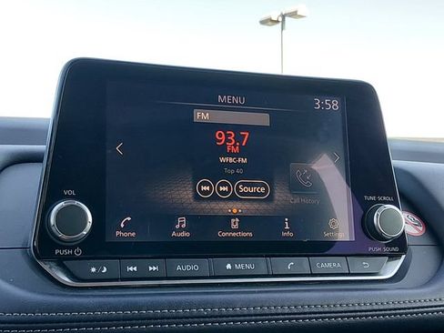 Certified 2024 Nissan Rogue S FWD image 18