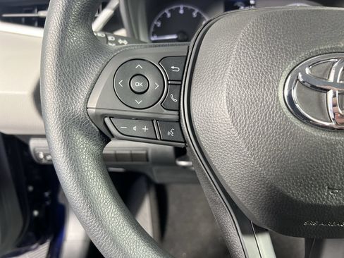 Used 2023 Toyota Corolla LE FWD image 11