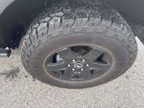 Used 2024 Ford Bronco Black Diamond image 10