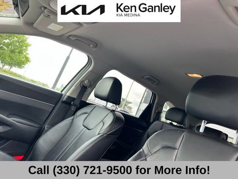Used 2022 Kia Sorento S AWD/4WD image 42