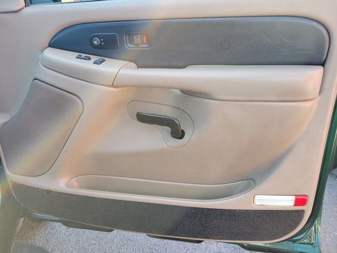 Used 2002 Chevrolet Avalanche 2WD image 31