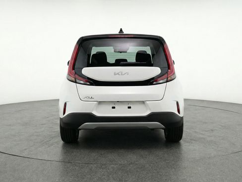 Used 2025 Kia Soul LX w/ LX Technology Package FWD image 7