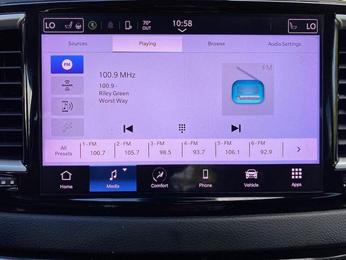 Used 2022 Chrysler Pacifica Touring-L FWD image 45