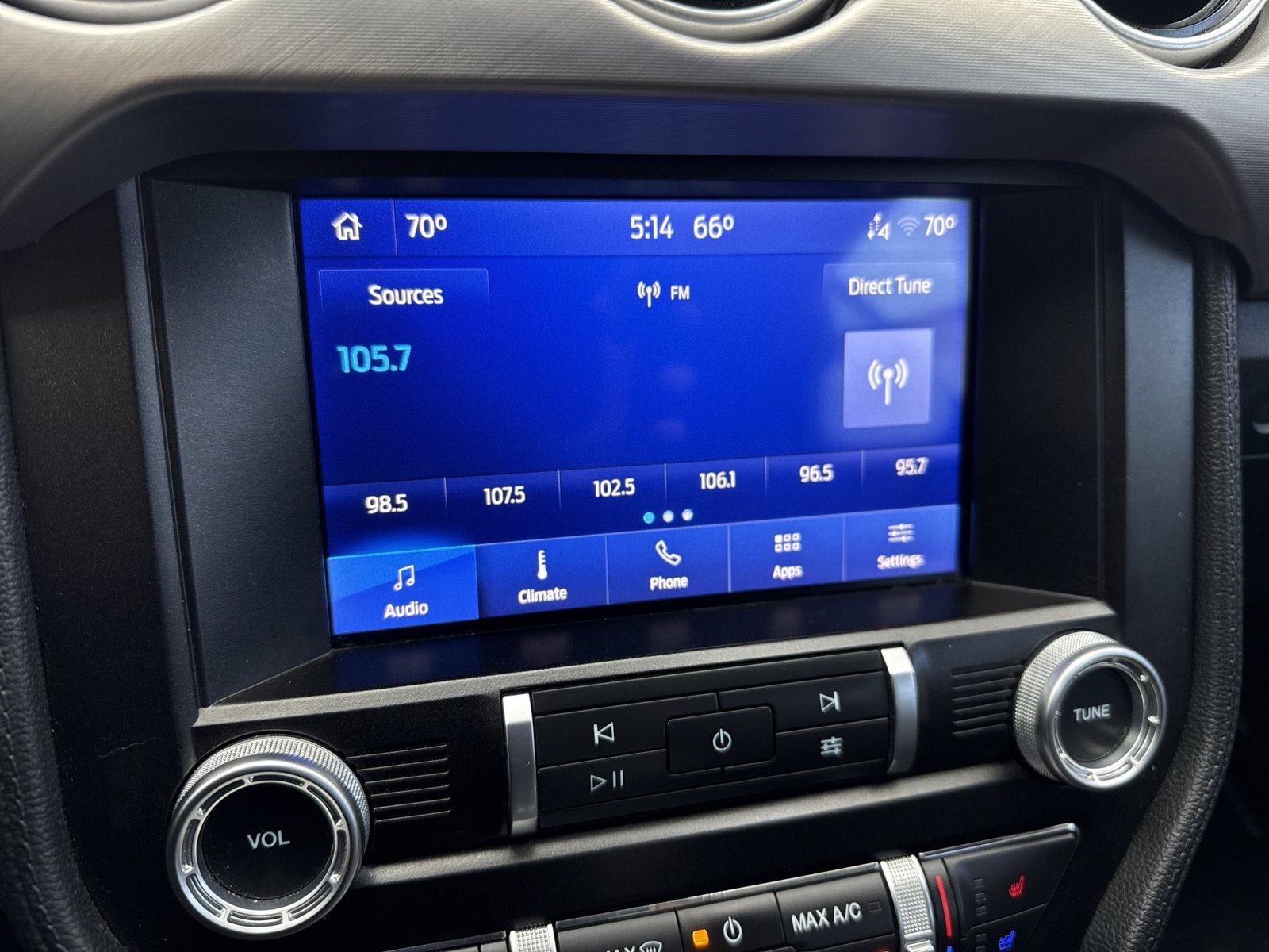 Used 2022 Ford Mustang Premium RWD image 18