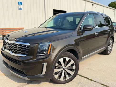 Used 2021 Kia Telluride S FWD image 1