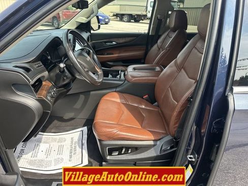 Used 2020 Cadillac Escalade ESV Premium Luxury AWD/4WD image 15
