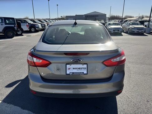 Used 2014 Ford Focus SE w/ SE Winter Package image 38