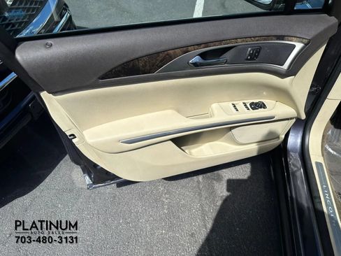 Used 2013 Lincoln MKZ Hybrid FWD image 19