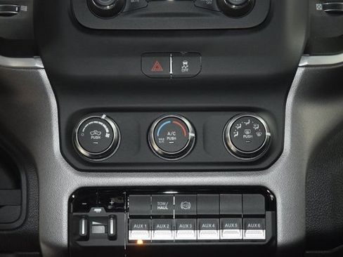 Used 2024 RAM 3500 SLT w/ Quick Order Package 2YG SLT AWD/4WD image 22