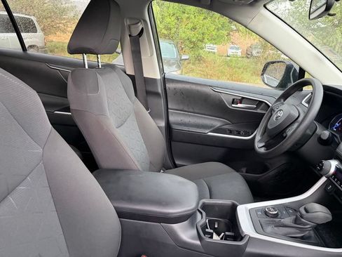 Used 2023 Toyota RAV4 XLE w/ Convenience Package AWD/4WD image 10