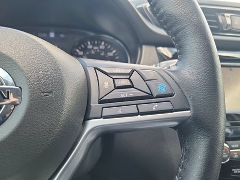 Used 2022 Nissan Rogue Sport SL FWD image 24