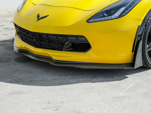 Used 2015 Chevrolet Corvette Z06 w/ 3LZ Preferred Equipment Group RWD image 48