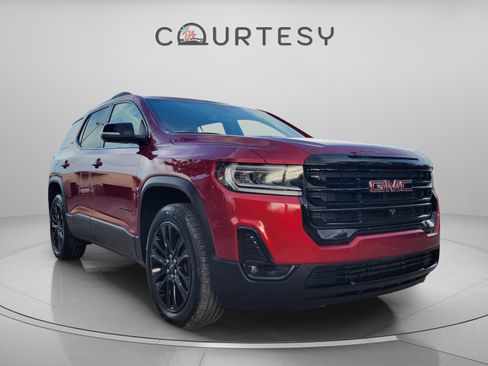 Used 2023 GMC Acadia SLT w/ Elevation Edition image 6