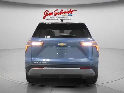 New 2026 Chevrolet Equinox LT w/ Convenience Package II AWD/4WD image 5