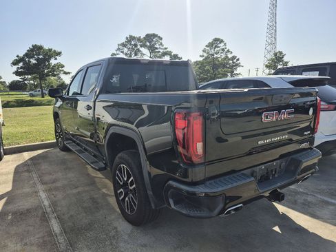 Used 2019 GMC Sierra 1500 AT4 w/ AT4 Premium Package AWD/4WD image 4