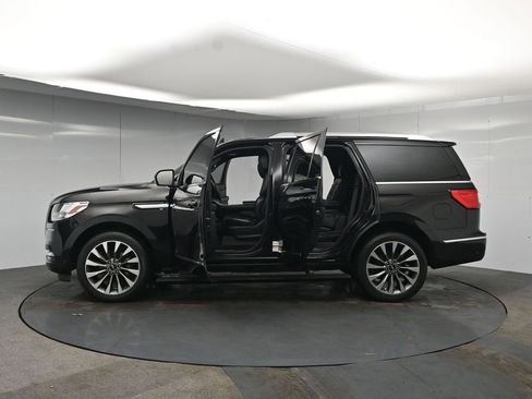 Used 2020 Lincoln Navigator Reserve w/ Luxury Package RWD image 54