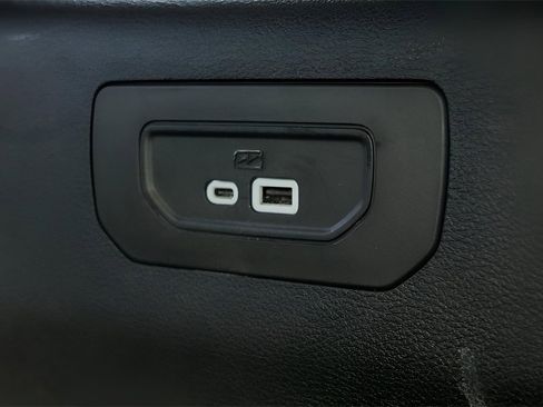 Used 2024 Jeep Grand Cherokee L Laredo image 55