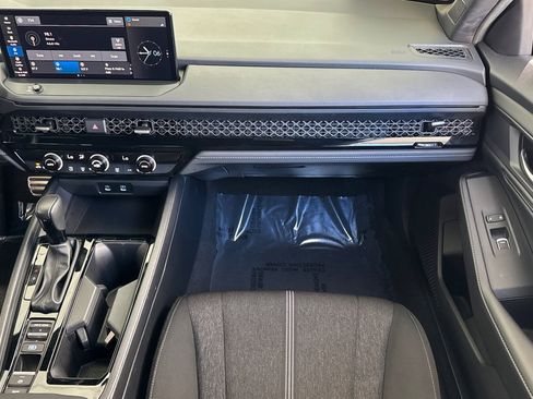 Used 2024 Honda Accord Sport image 29