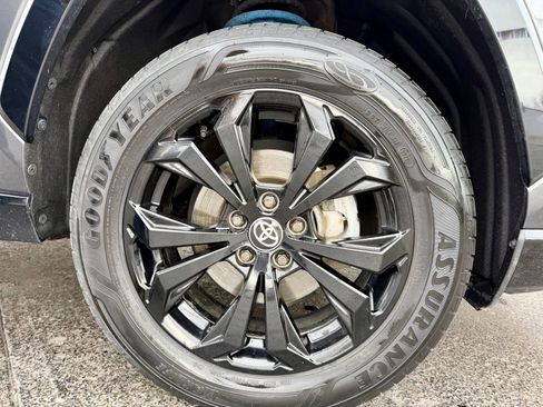 Used 2022 Toyota RAV4 XSE image 31