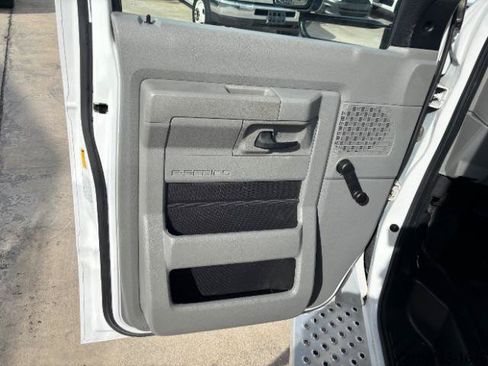 Used 2019 Ford E-450 and Econoline 450 Super Duty w/ Shuttle Bus Prep Package RWD image 13