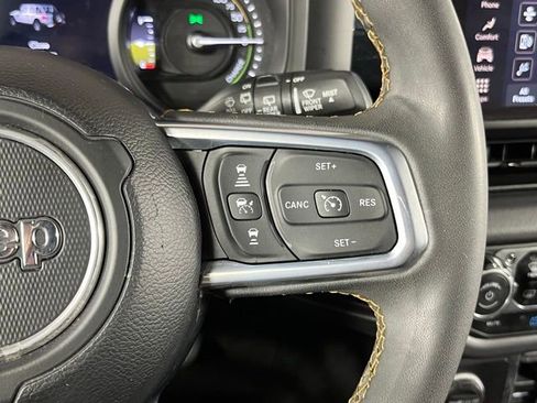 Used 2024 Jeep Wrangler Unlimited Sahara image 14