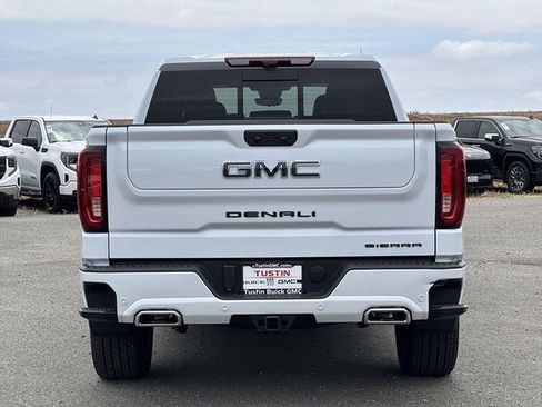 New 2026 GMC Sierra 1500 Denali Ultimate w/ LPO, Black Badging Package AWD/4WD image 4