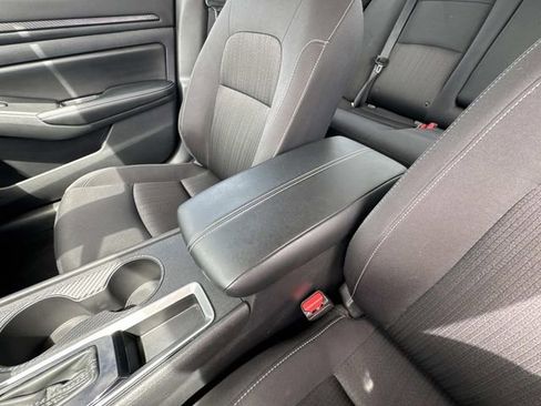 Used 2025 Nissan Altima 2.5 SV FWD image 47