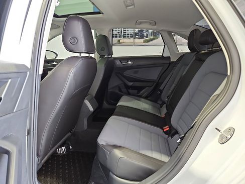 New 2026 Volkswagen Jetta SE FWD image 14