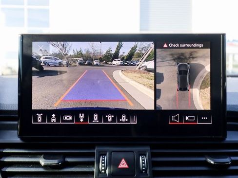 Used 2022 Audi SQ5 Premium Plus w/ Premium Plus Package image 11