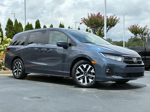 Used 2025 Honda Odyssey EX-L image 5